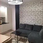 Apartament 1 Pokojowy - Kawalerka Z Klimatyzacją, Garażem Podziemnym Warszawa