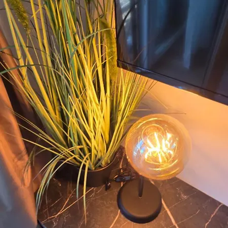 1 Pokojowy - Kawalerka Z Klimatyzacja, Garazem Podziemnym 华沙