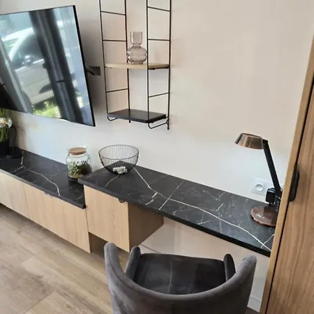 1 Pokojowy - Kawalerka Z Klimatyzacja, Garazem Podziemnym Apartment Warschau