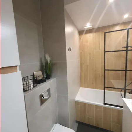 1 Pokojowy - Kawalerka Z Klimatyzacja, Garazem Podziemnym Apartamento